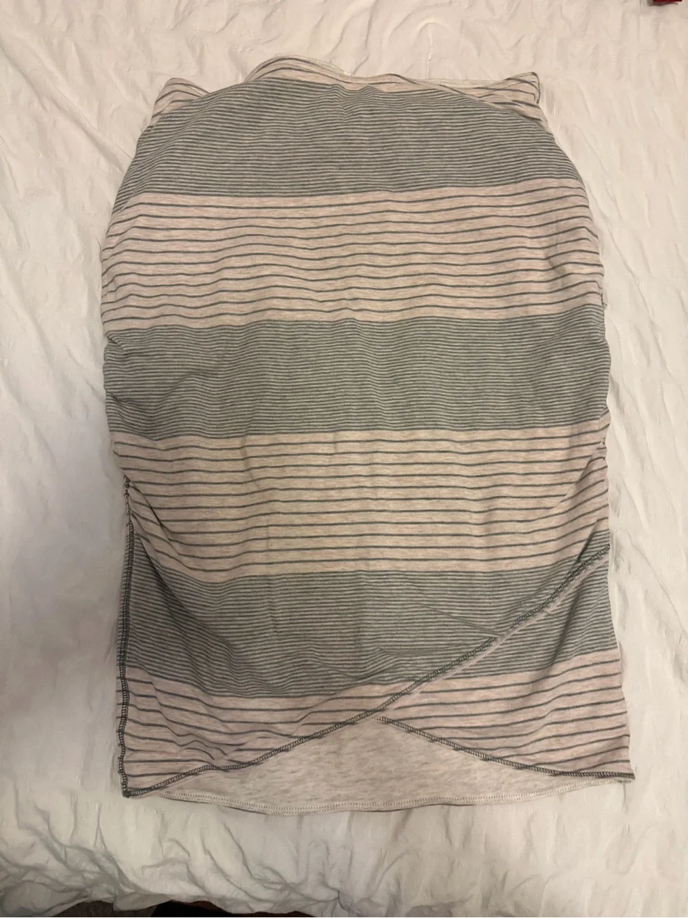Lululemon Striped Gray and White Bodycon Pencil Skirt